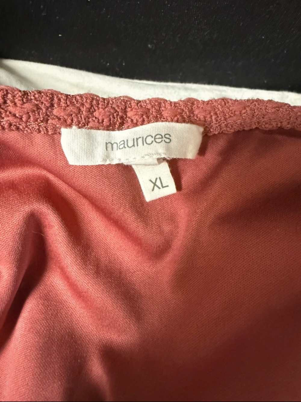 Textured Sleeveless Tank Tops - Picture 3 of 9